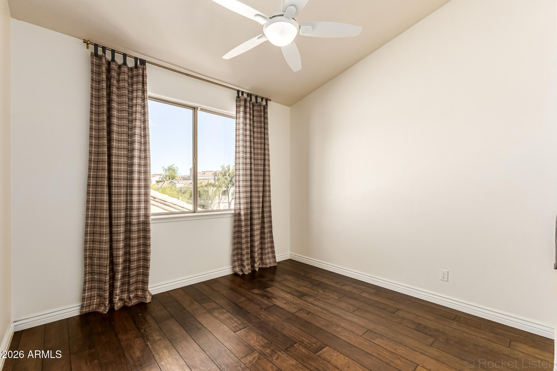 9719 E PINE VALLEY Road