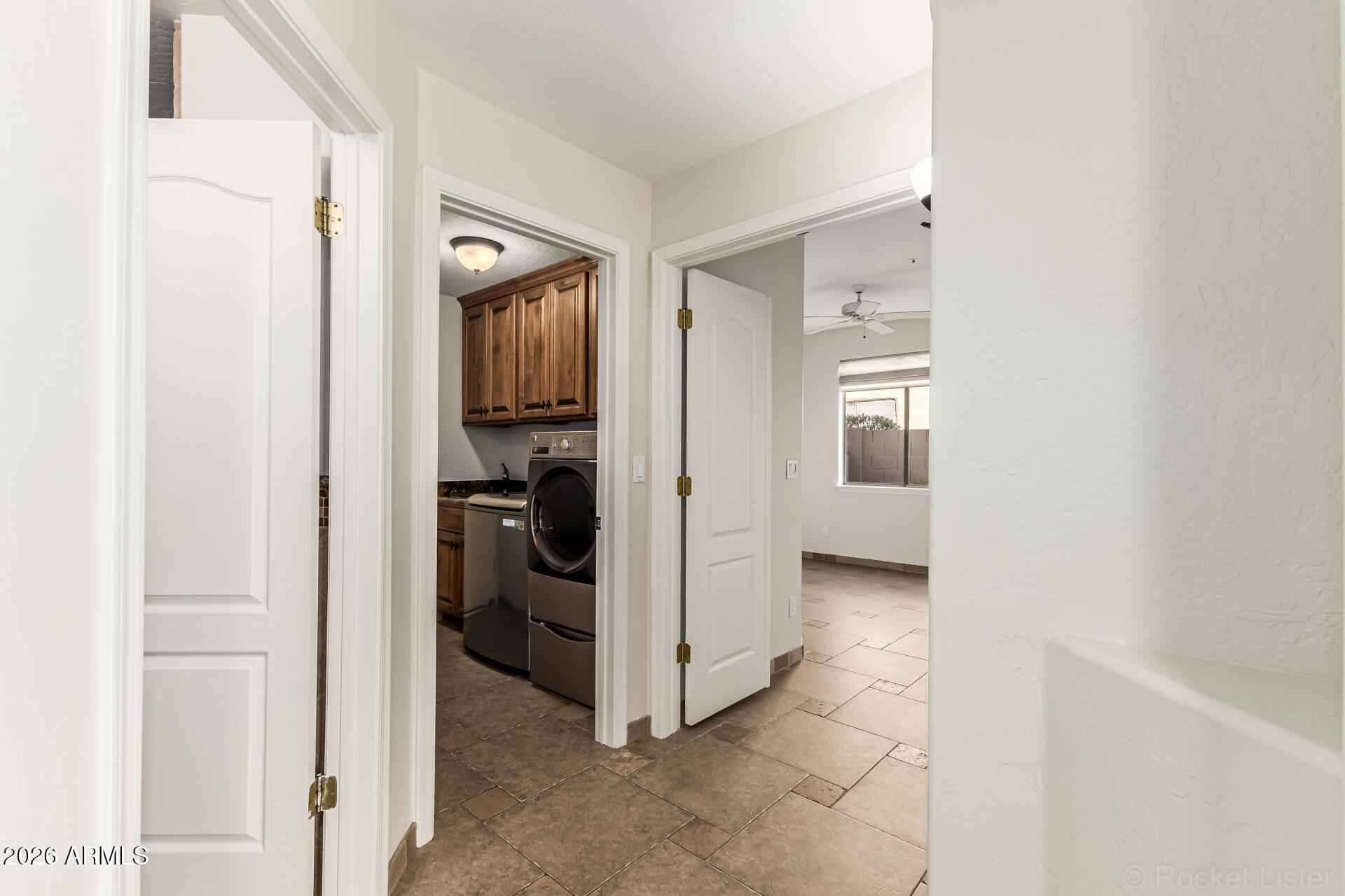 9719 E PINE VALLEY Road