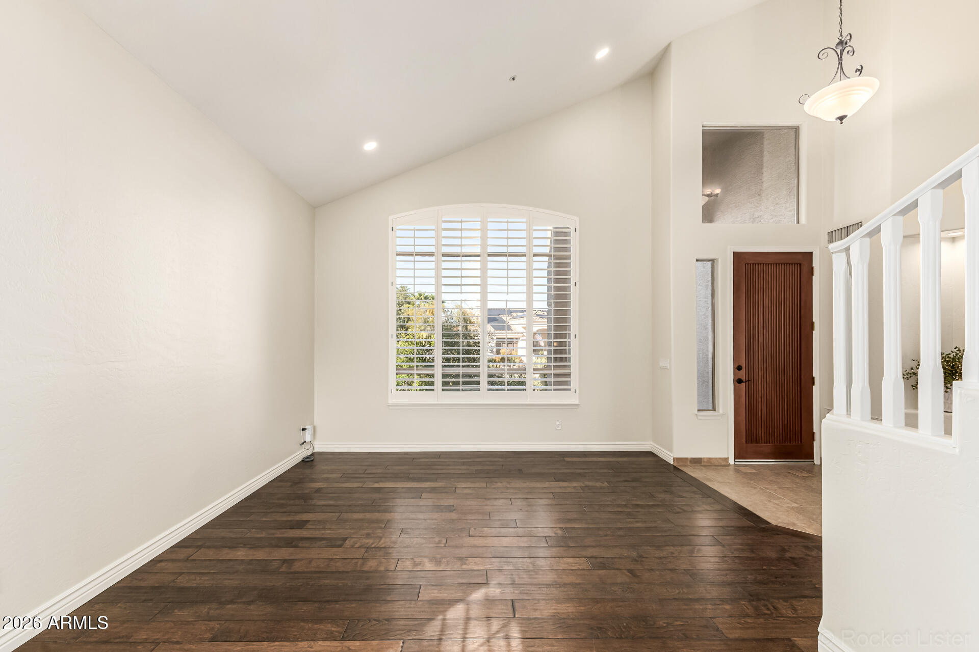 9719 E PINE VALLEY Road