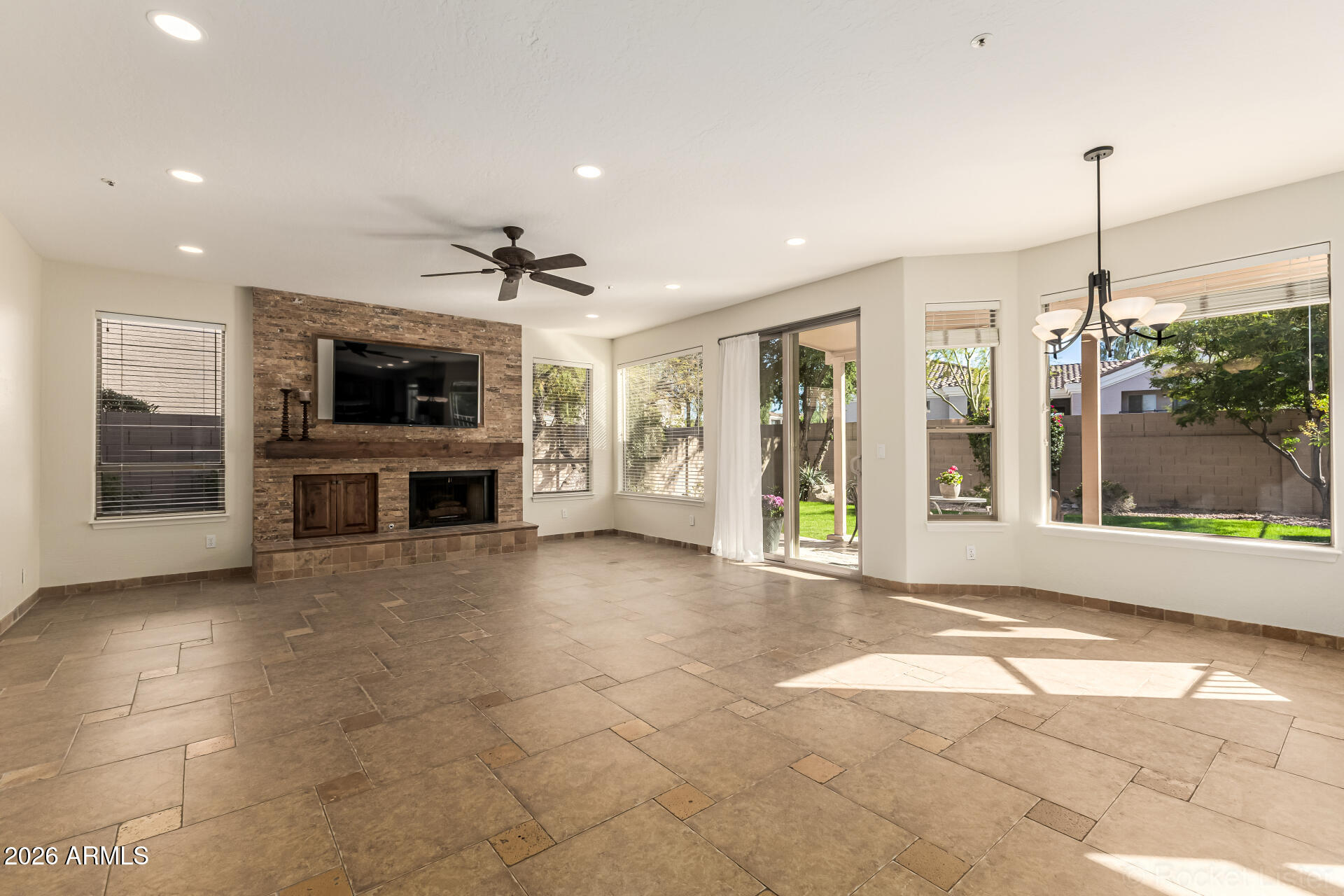 9719 E PINE VALLEY Road