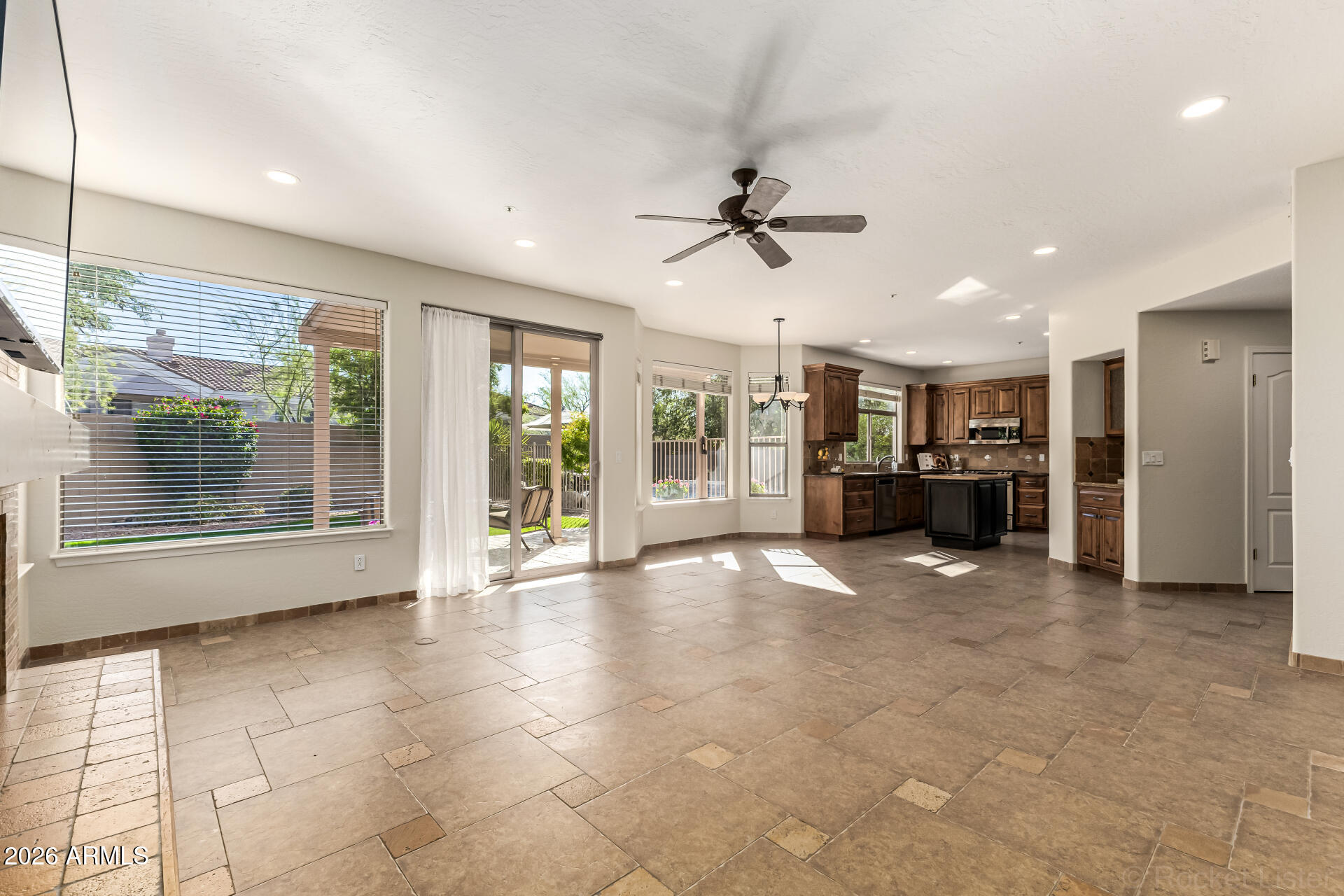 9719 E PINE VALLEY Road