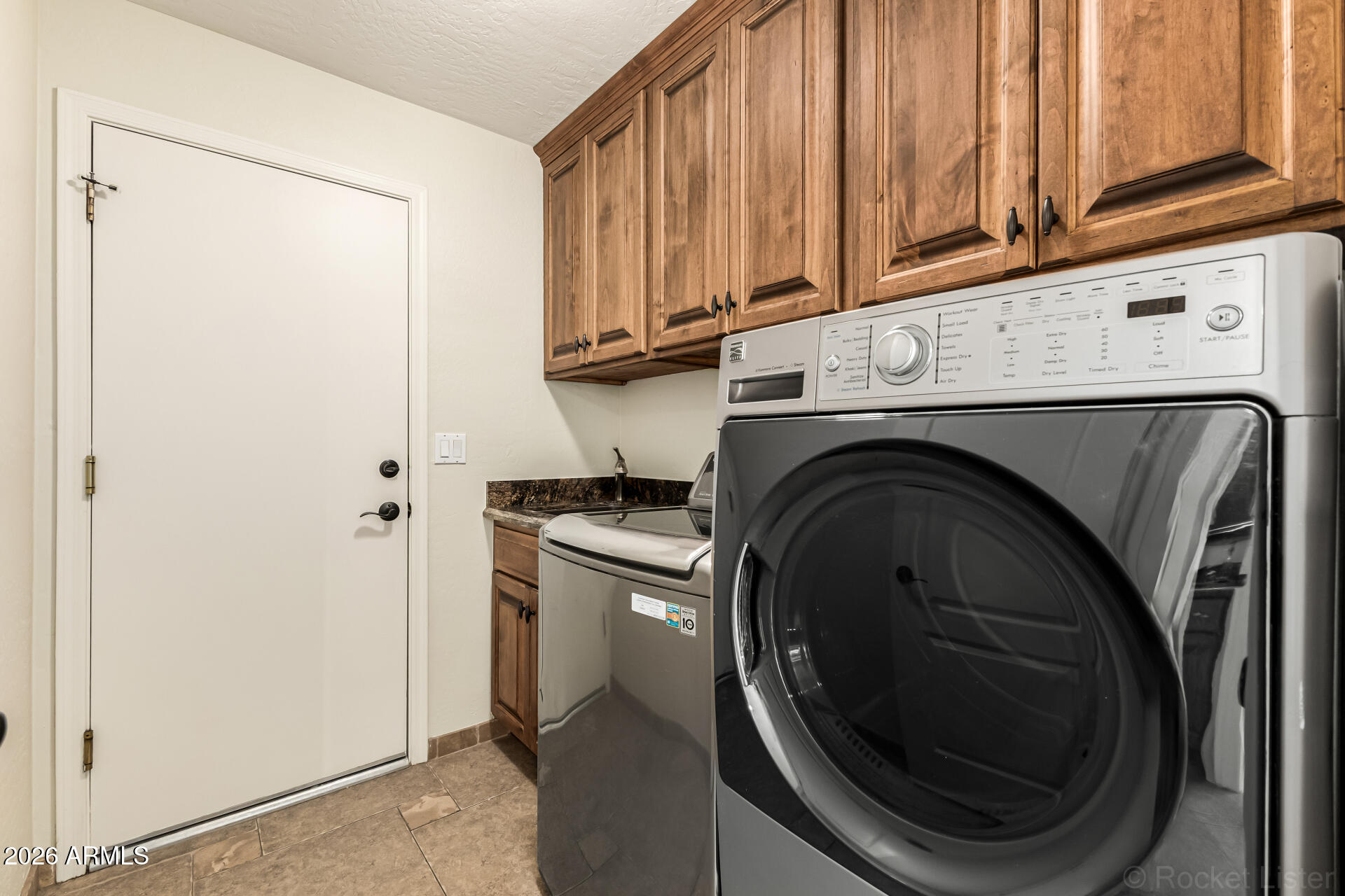 9719 E PINE VALLEY Road