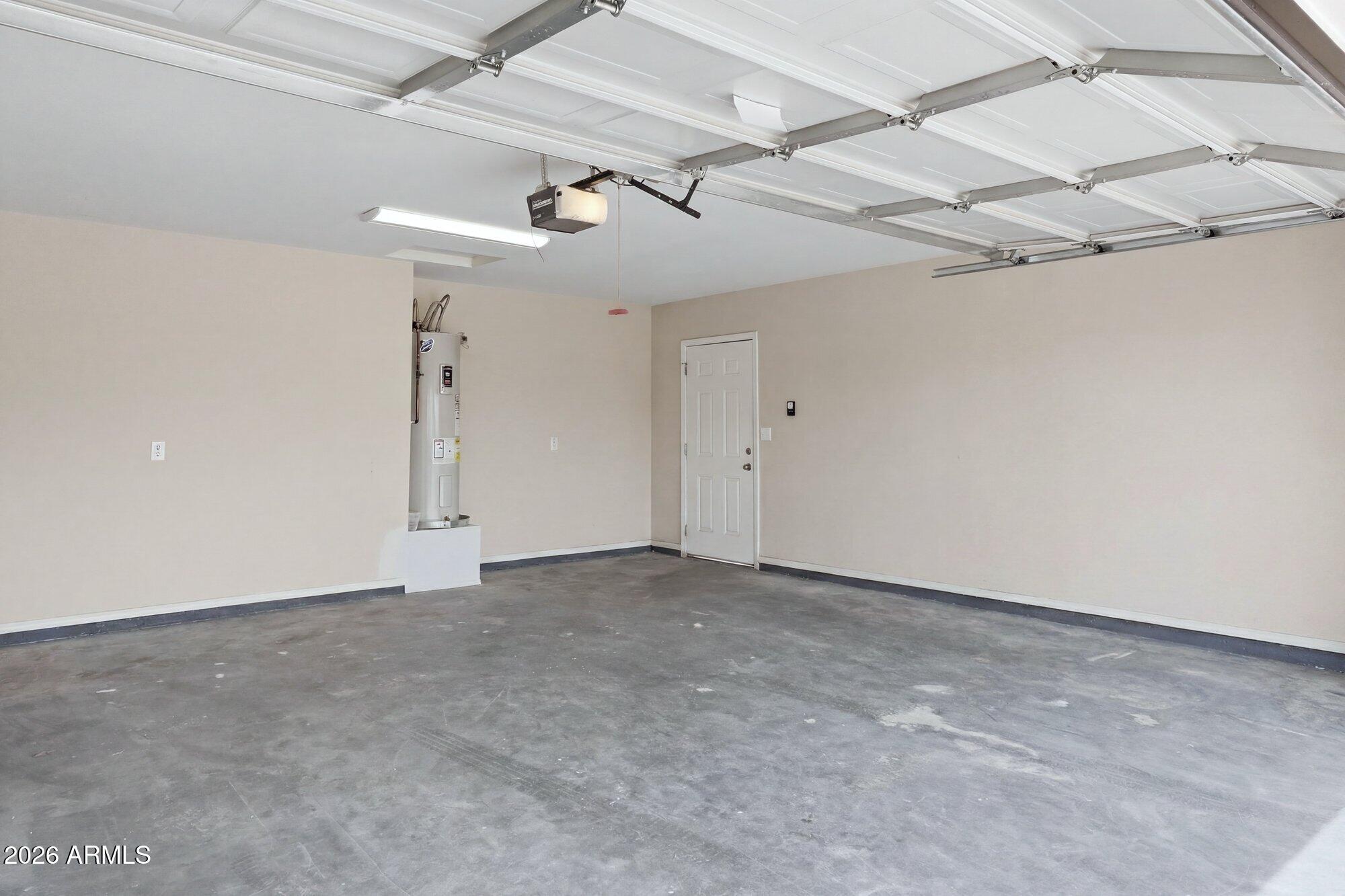 4922 W TOWNLEY Avenue