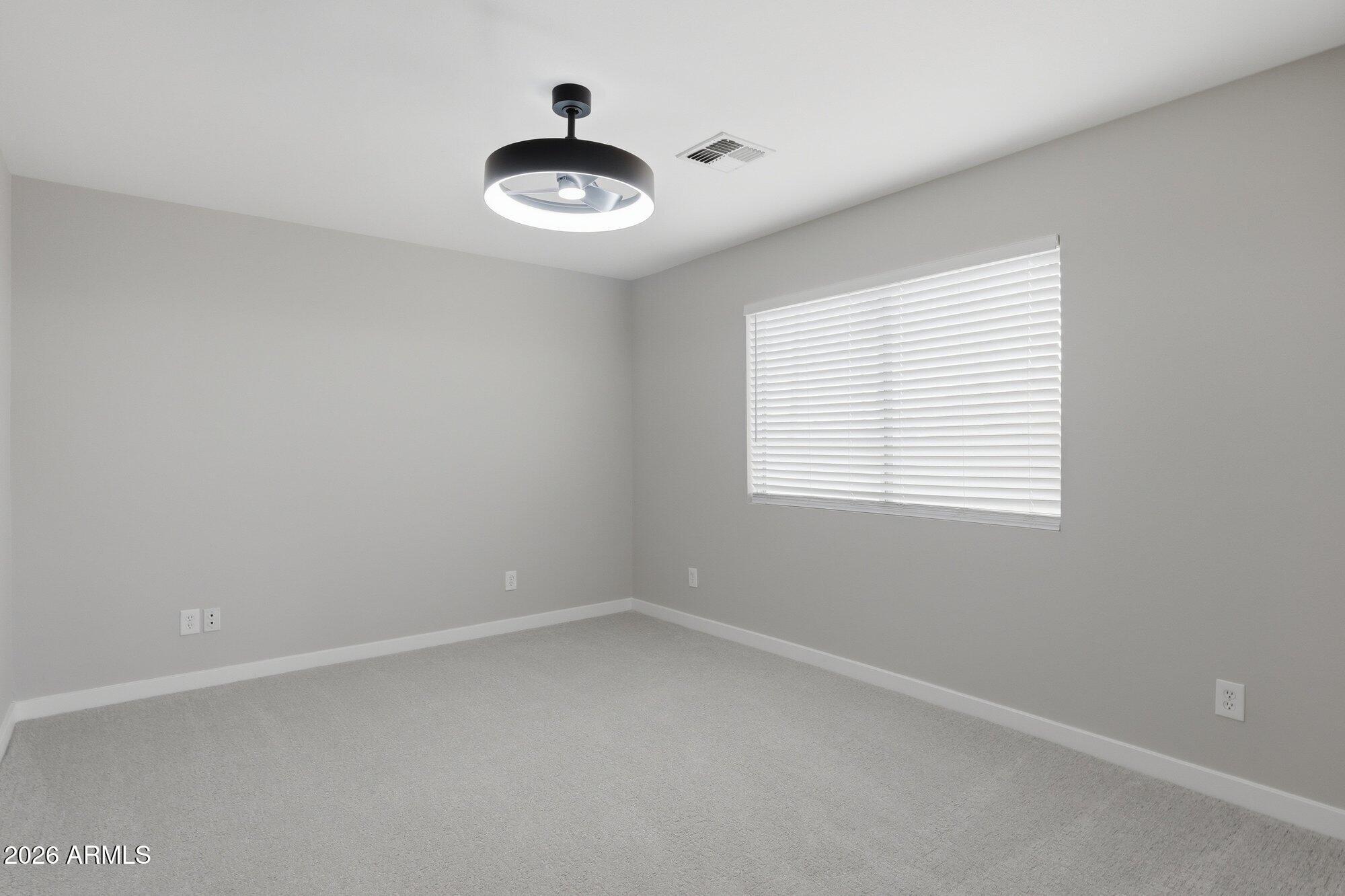 4922 W TOWNLEY Avenue