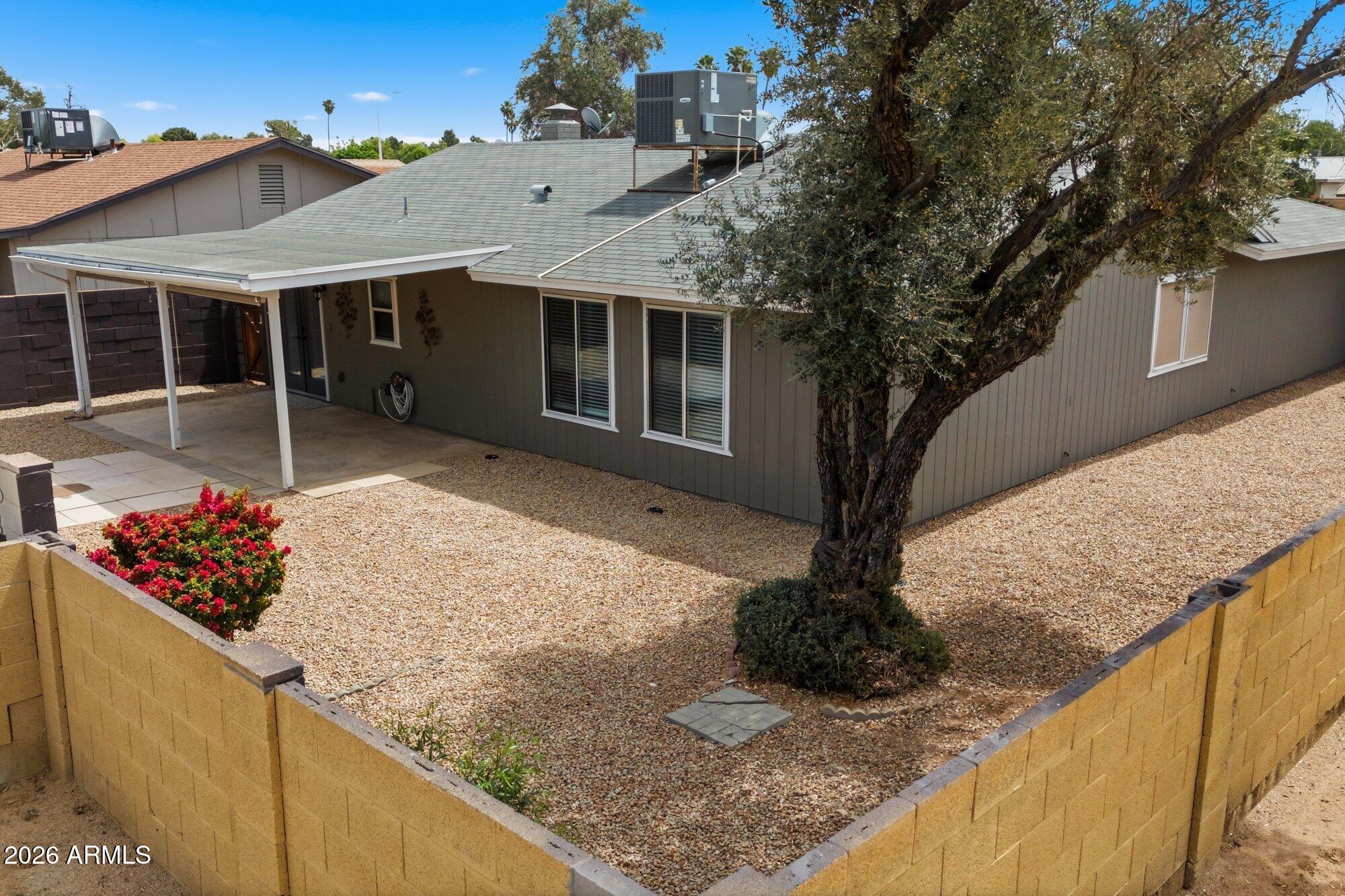 4922 W TOWNLEY Avenue