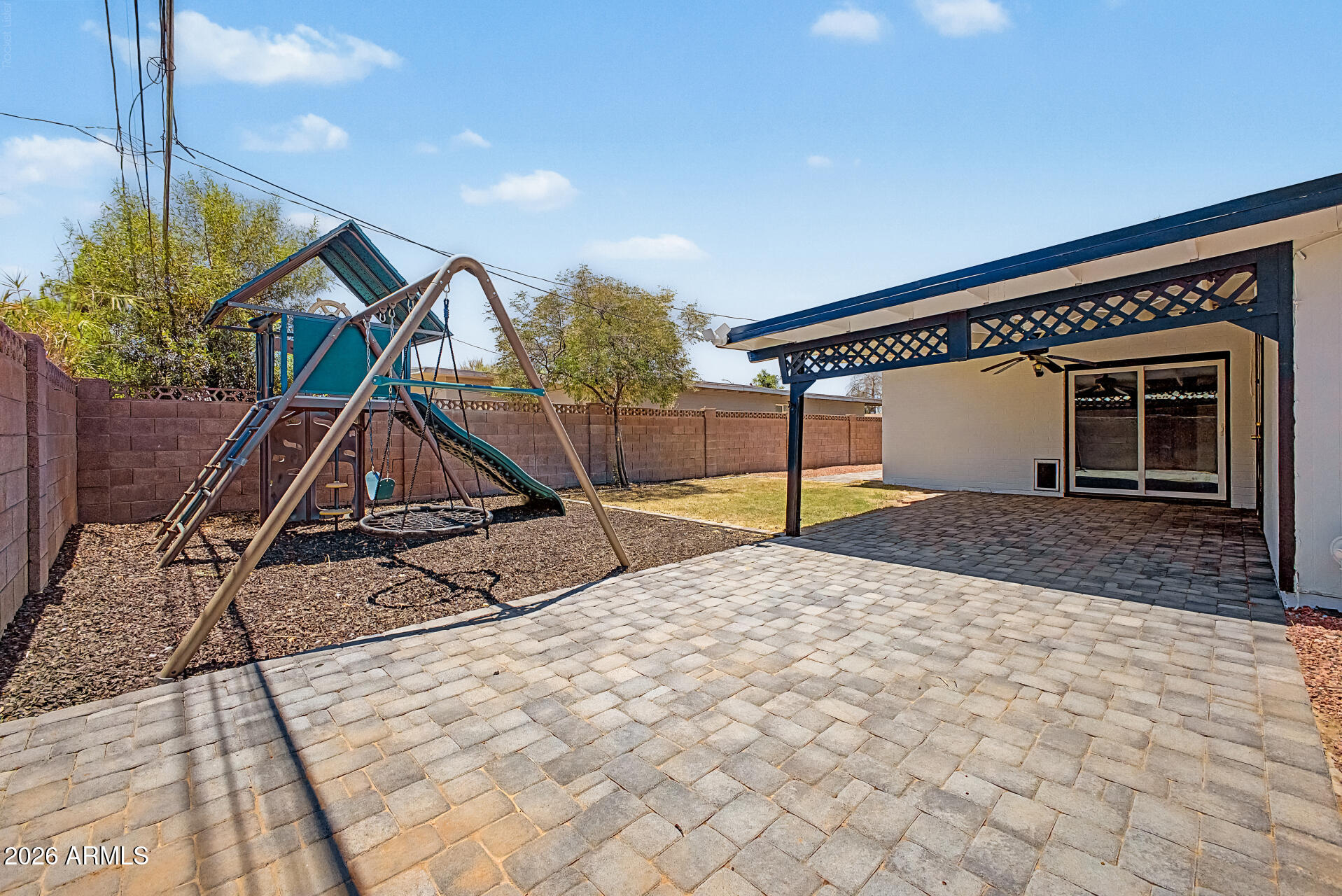 3601 E Laurel Lane