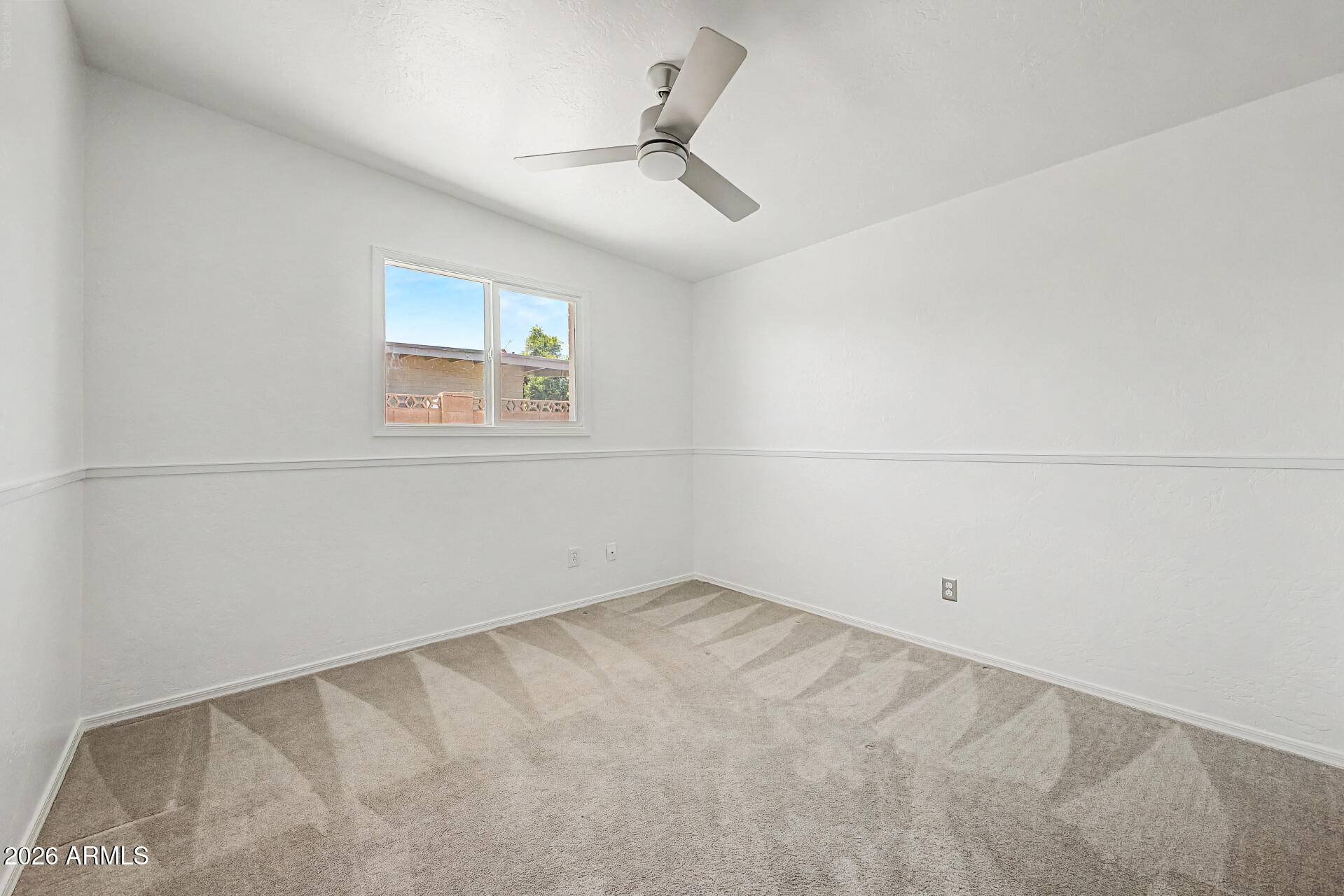 3601 E Laurel Lane