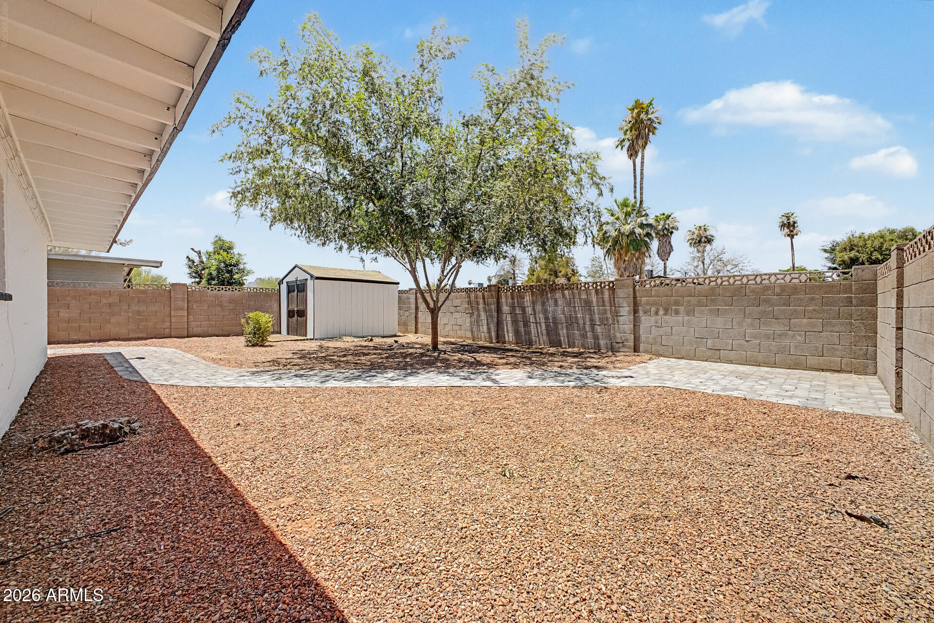 3601 E Laurel Lane