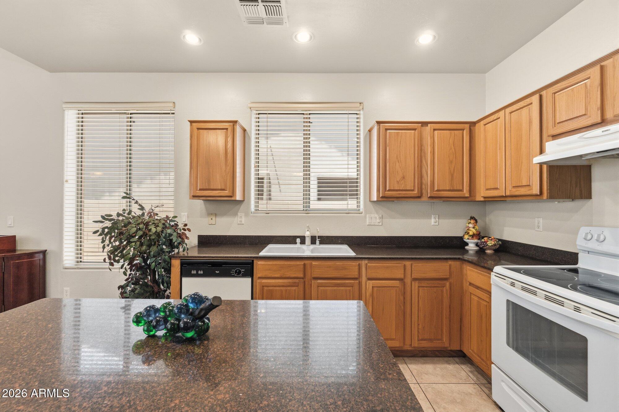 10859 E LE MARCHE Drive
