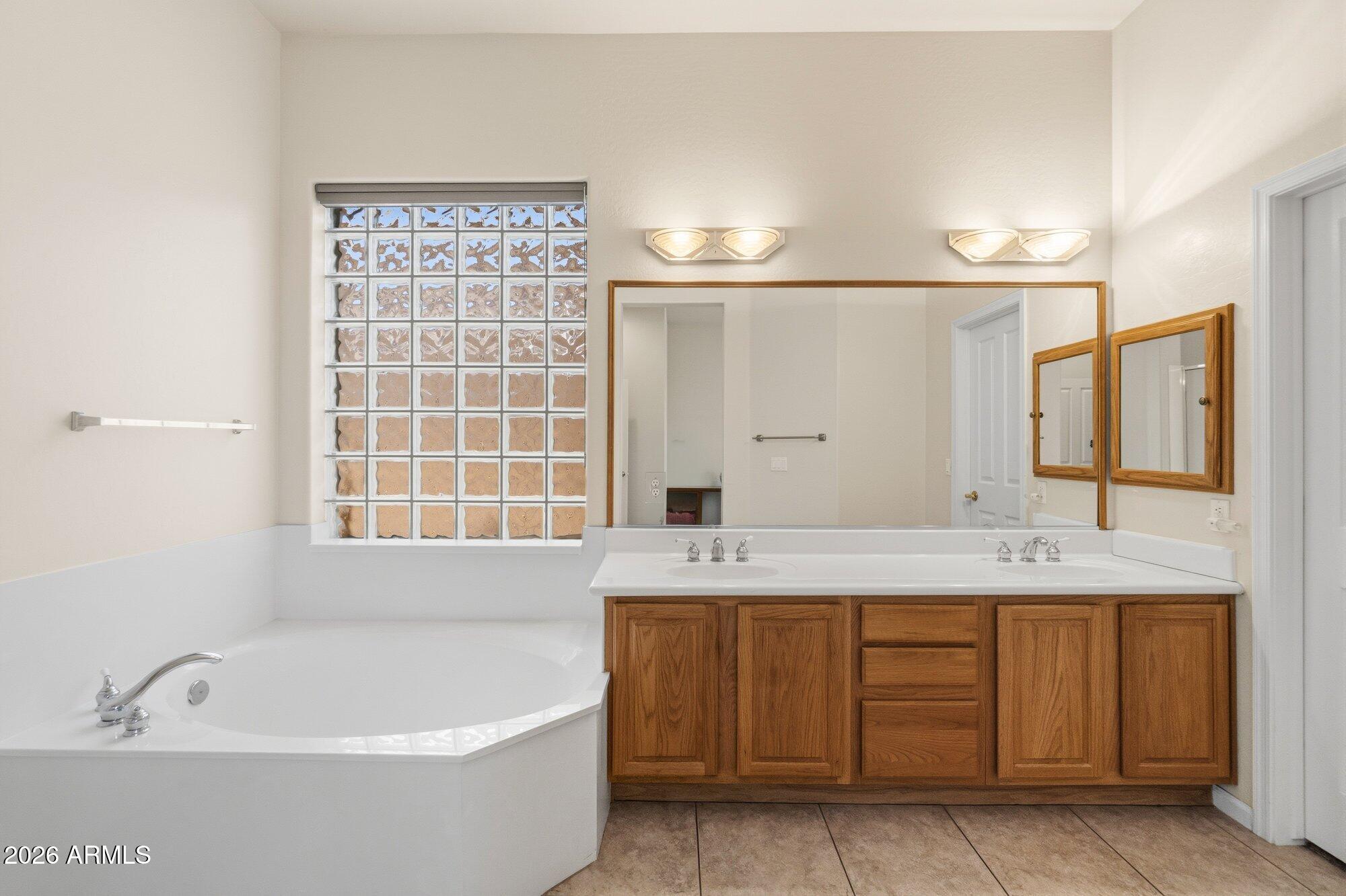 10859 E LE MARCHE Drive