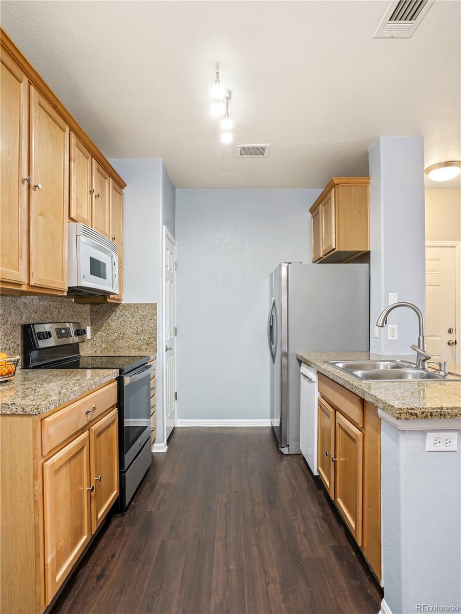 2705 S Danube Way Unit: 102