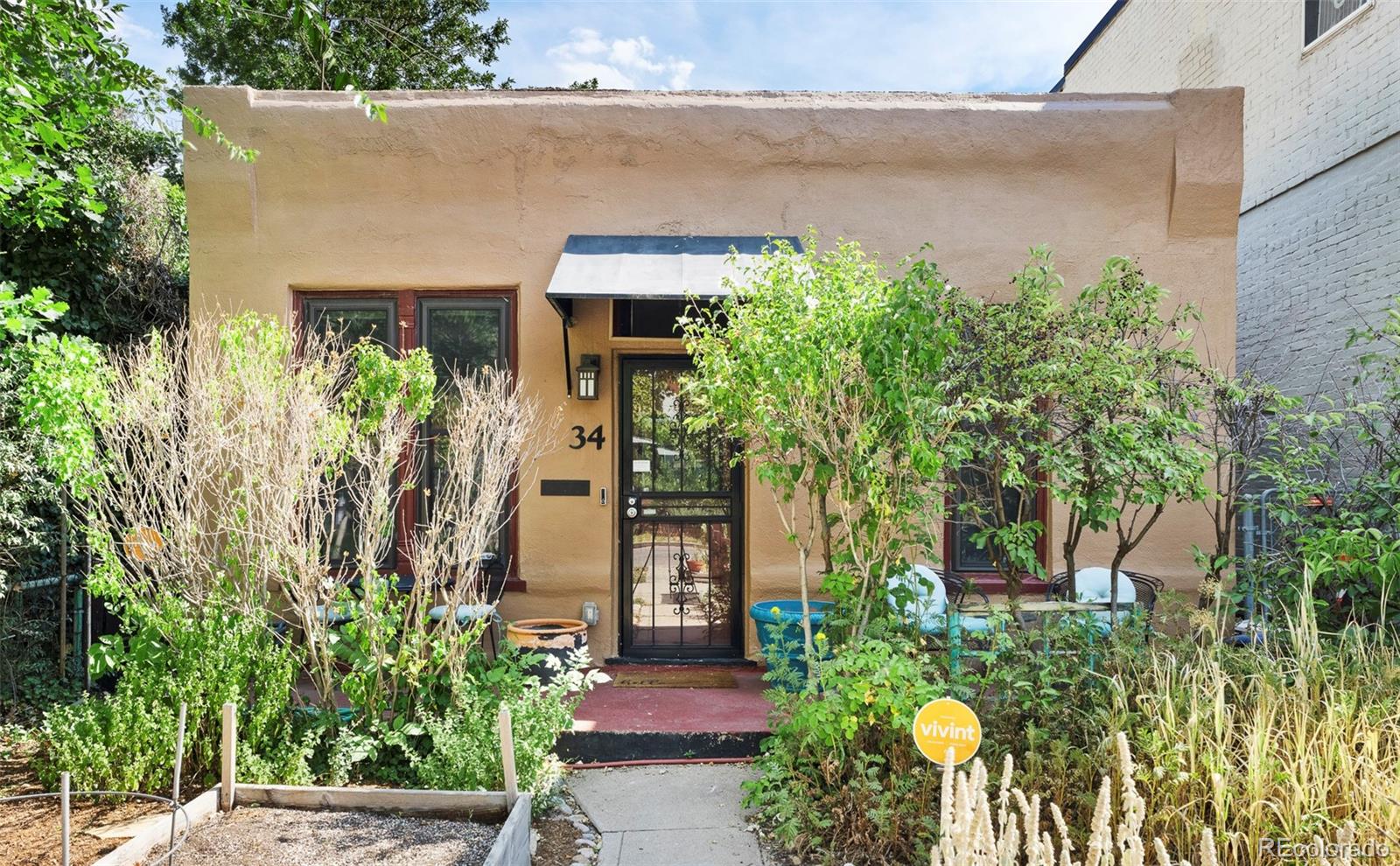 34 W Maple Avenue