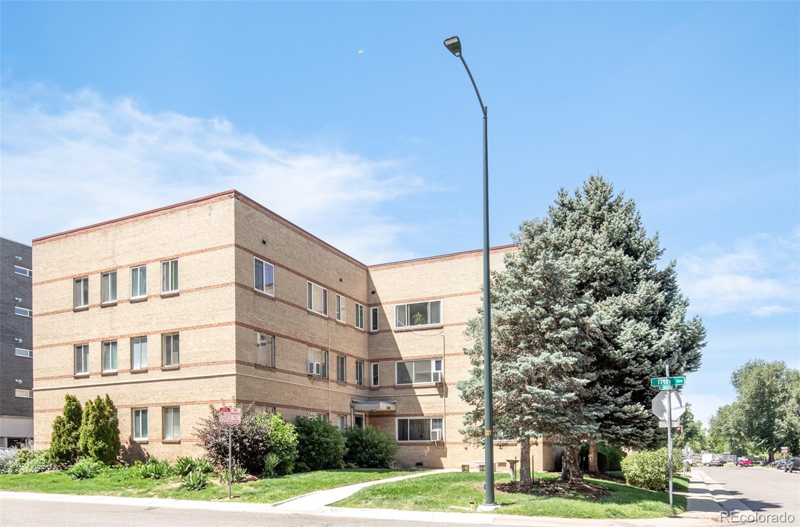 1101 Bellaire Street Unit: 204