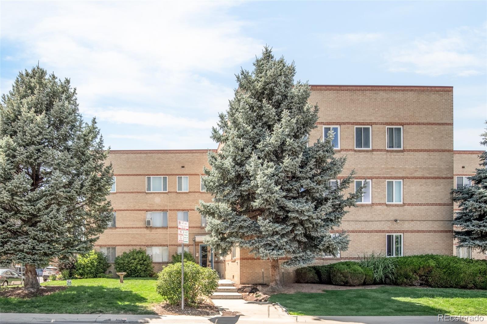 1101 Bellaire Street Unit: 204