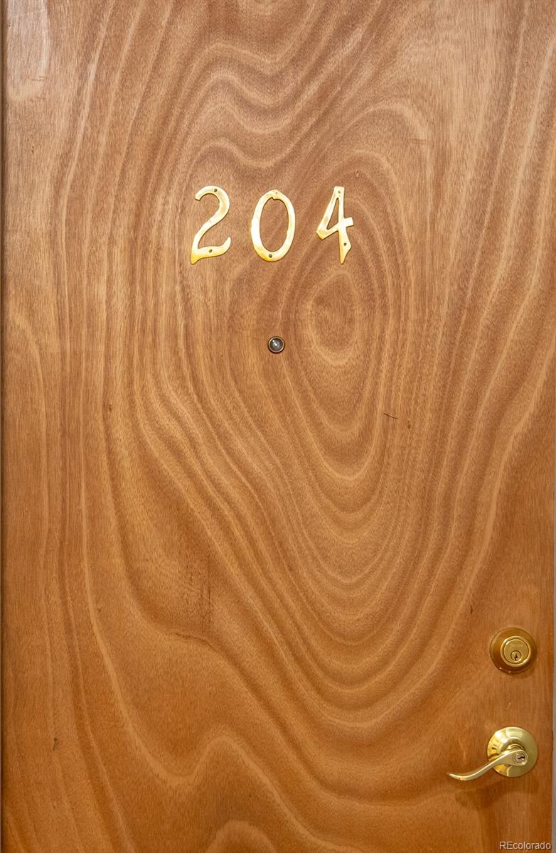 1101 Bellaire Street Unit: 204