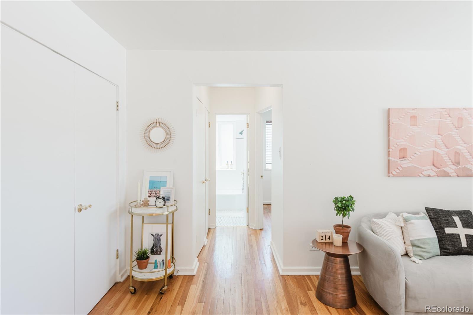 1101 Bellaire Street Unit: 204
