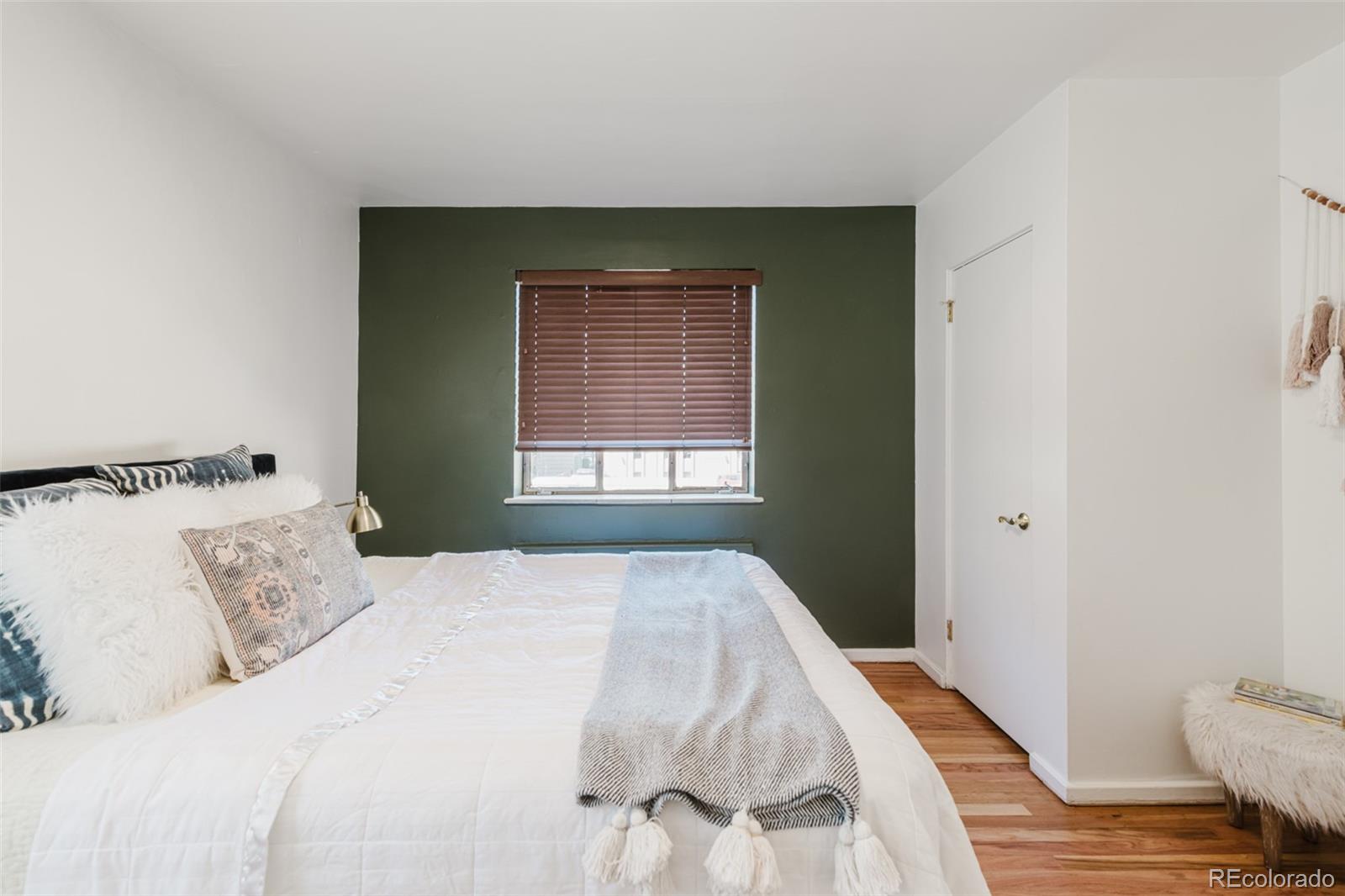 1101 Bellaire Street Unit: 204