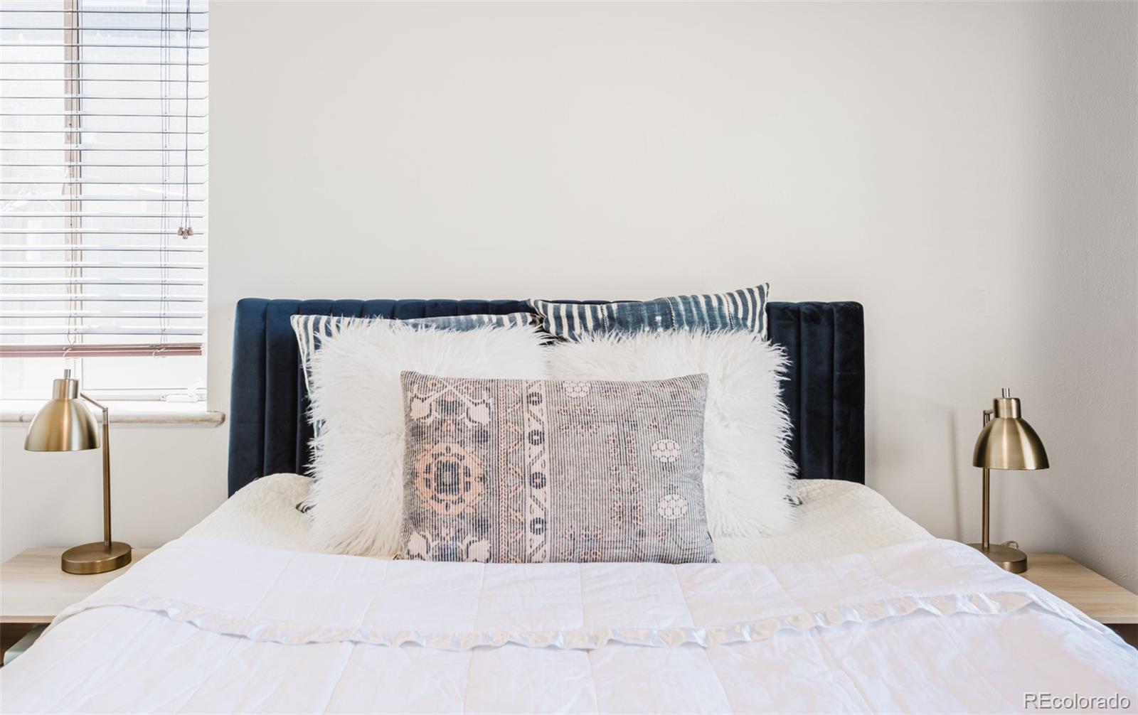 1101 Bellaire Street Unit: 204