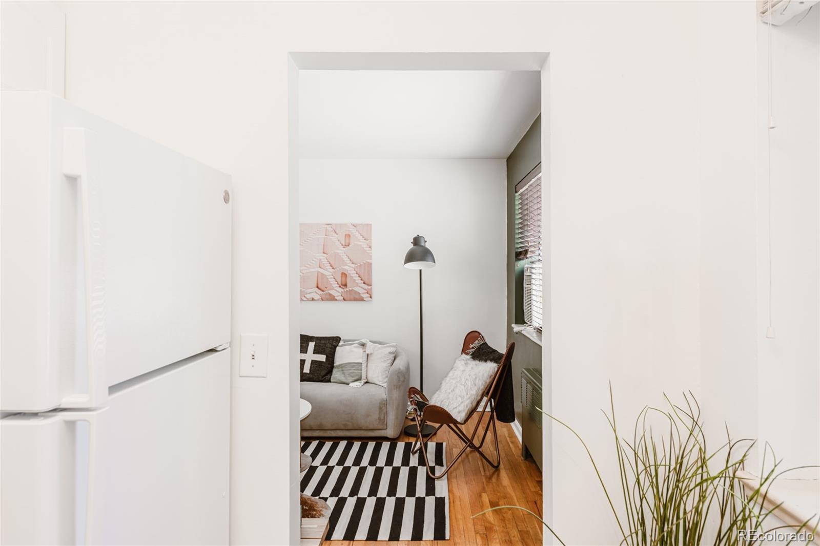 1101 Bellaire Street Unit: 204