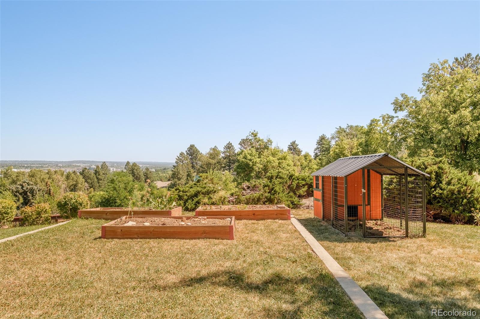 14596 Foothill Road