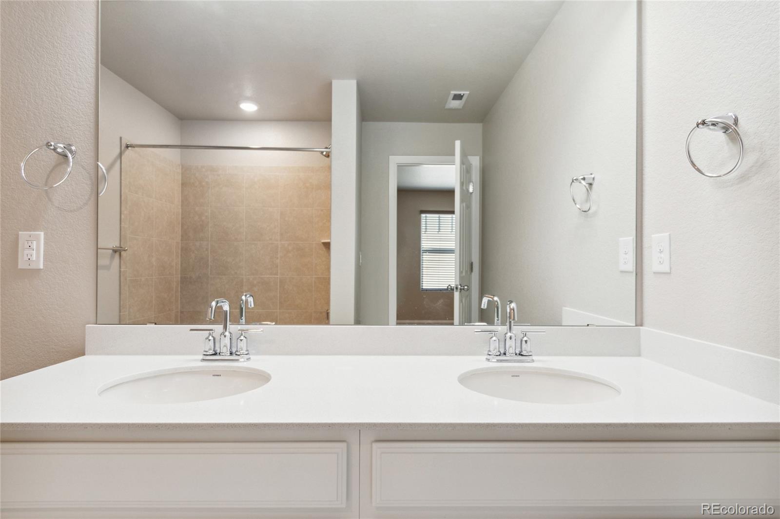 8220 S Trails Edge Way