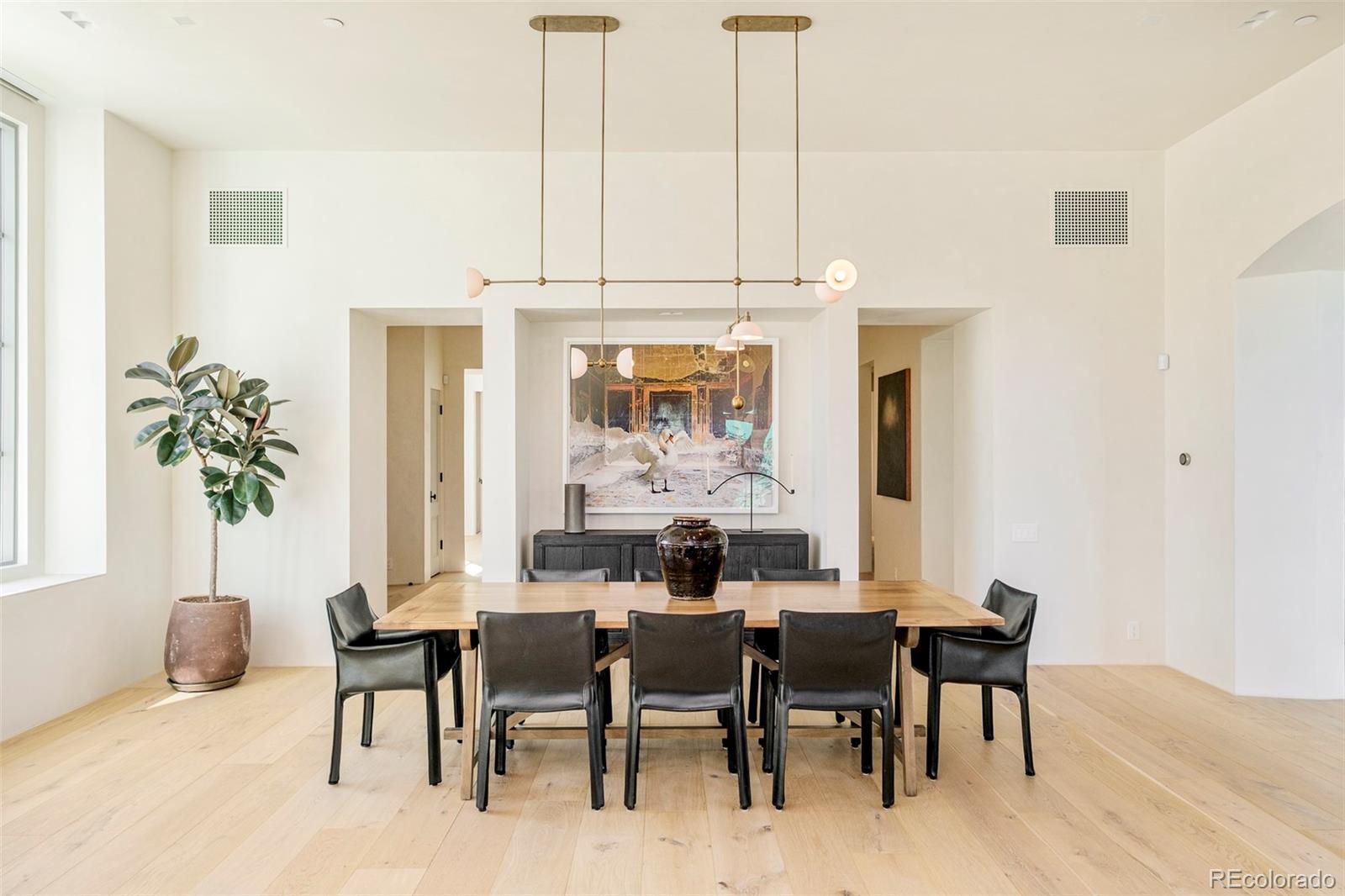 20 Viking Drive
