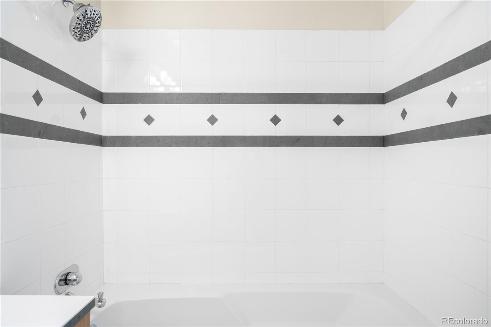 1499 Blake Street Unit: 8B
