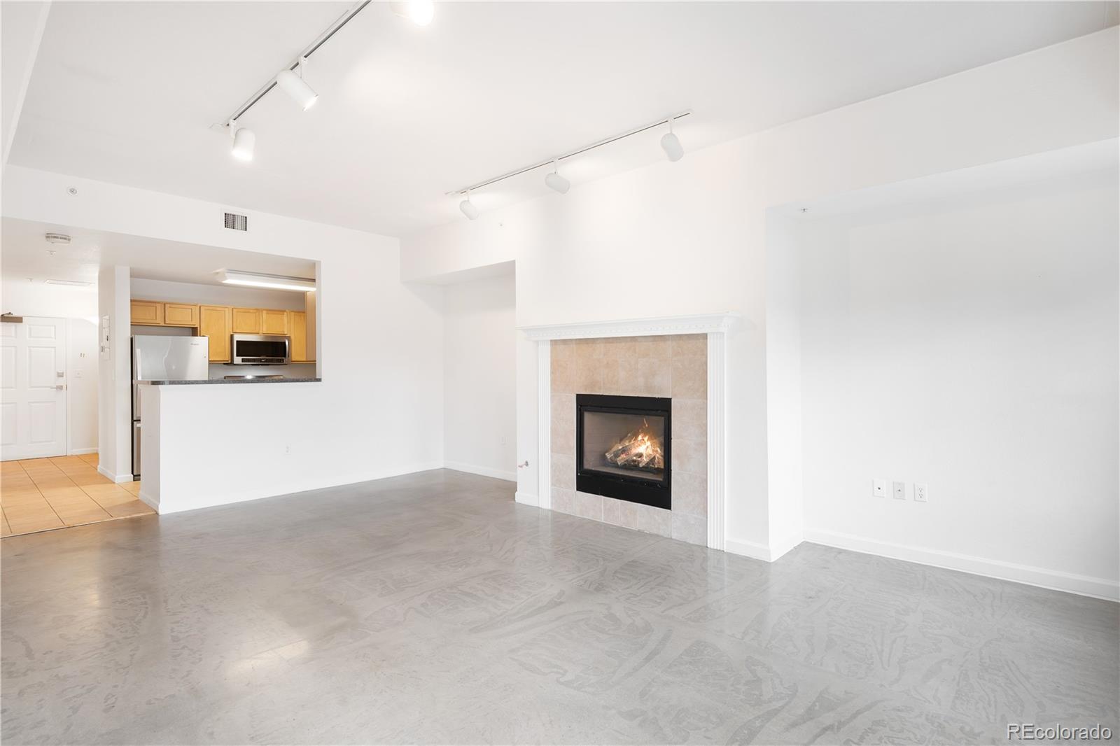 1780 N Washington Street Unit: 305