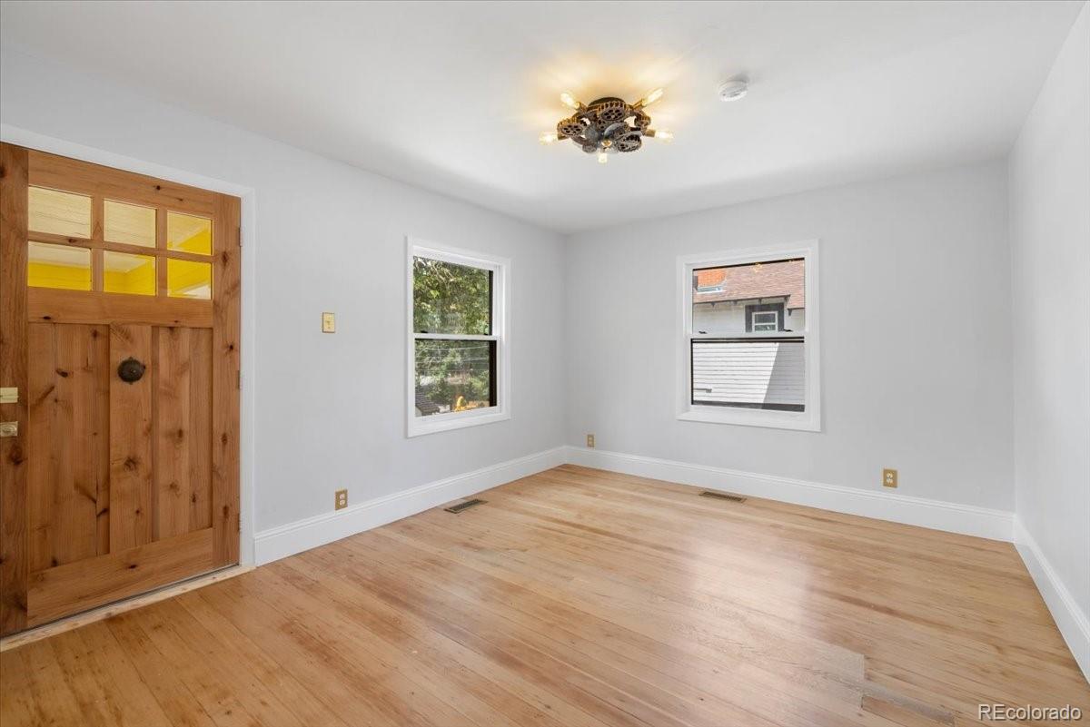 125 Ruxton Avenue