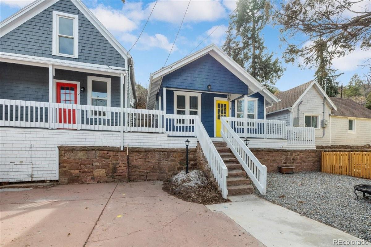 125 Ruxton Avenue