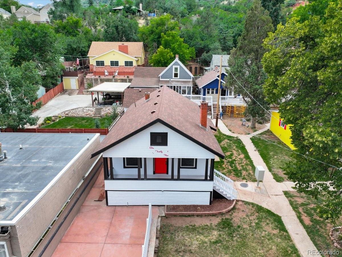 125 Ruxton Avenue