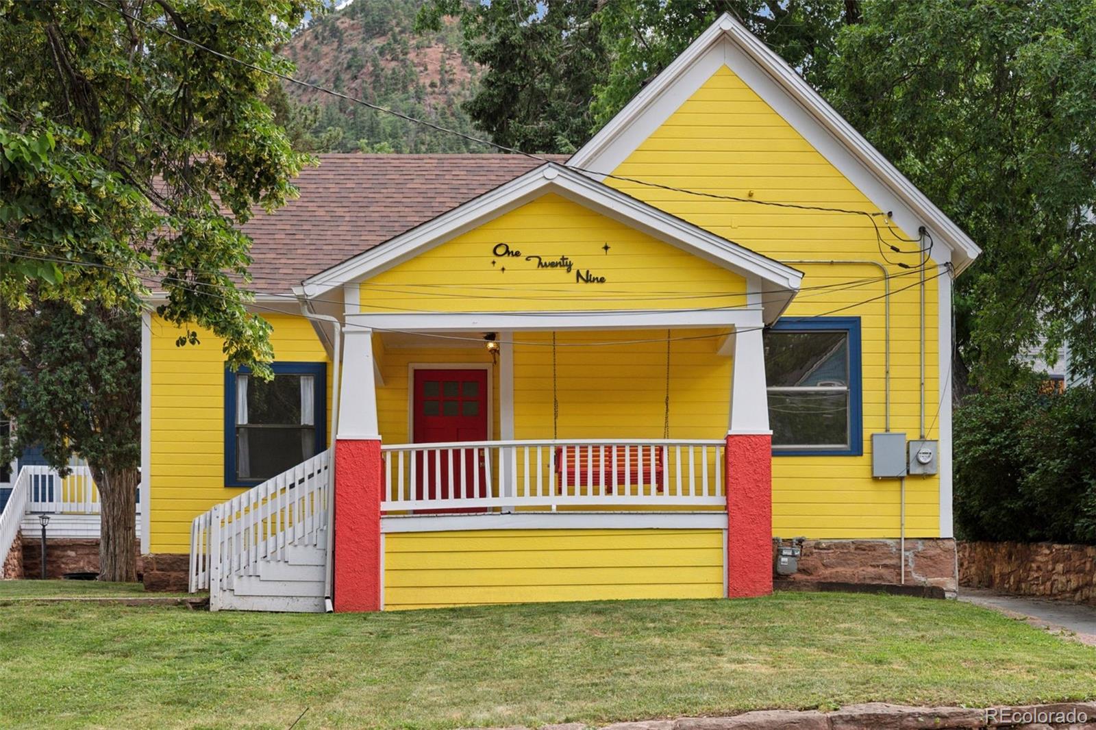 125 Ruxton Avenue