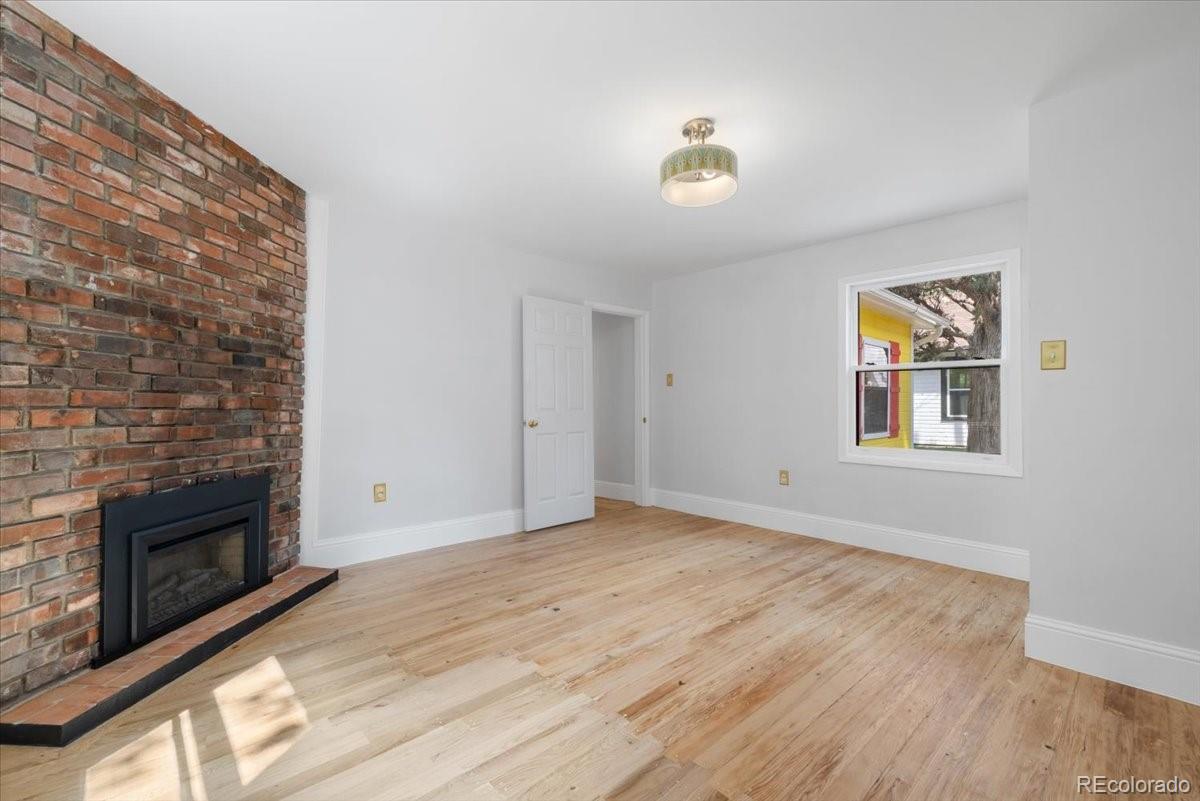 125 Ruxton Avenue