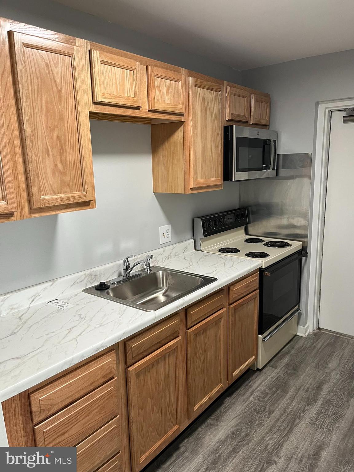 1317 W FAYETTE STREET 3B