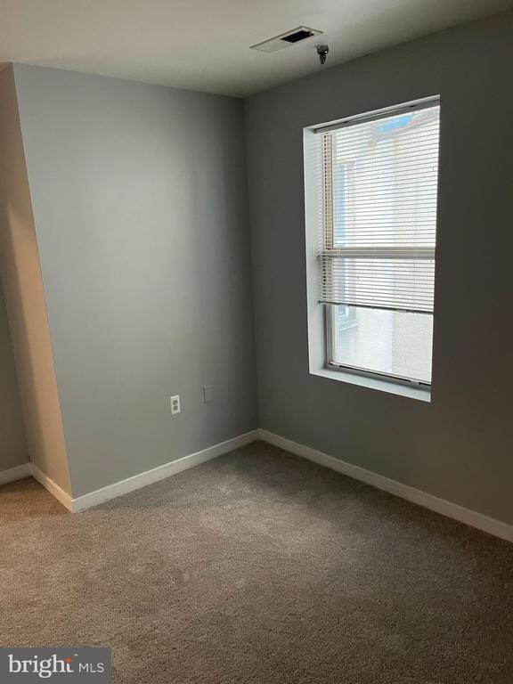 1317 W FAYETTE STREET 3B