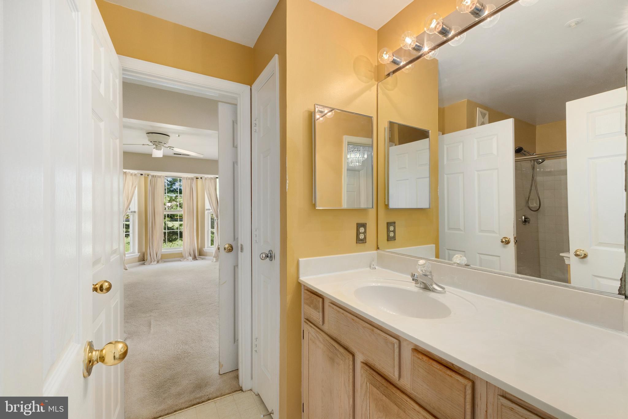 5921 MILLRACE COURT I-203