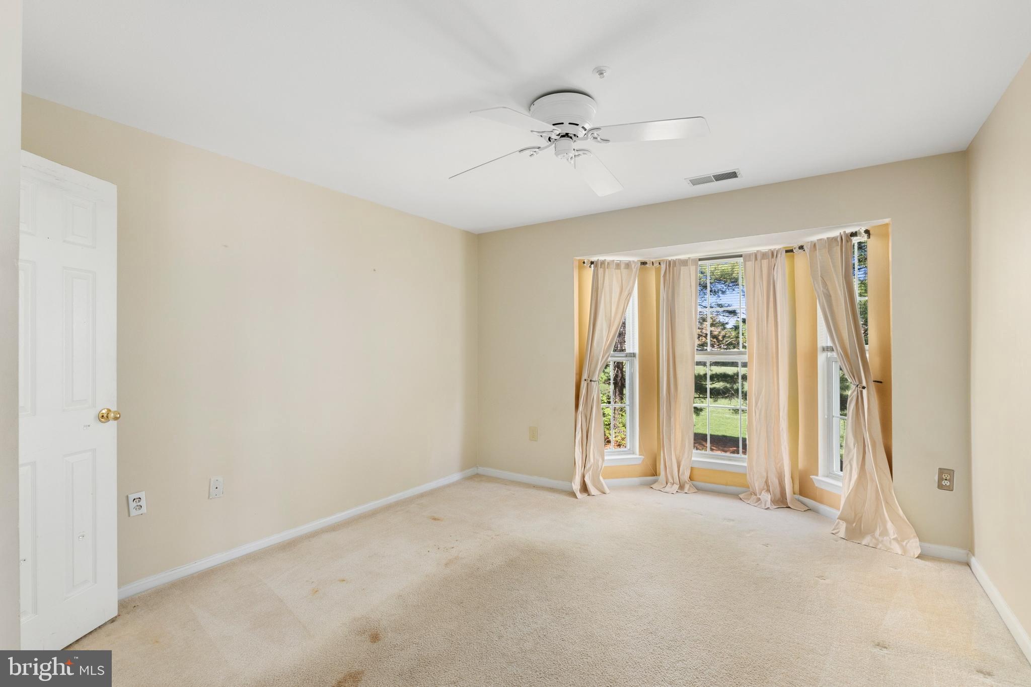 5921 MILLRACE COURT I-203