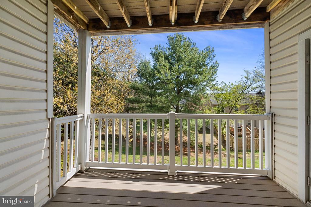 5921 MILLRACE COURT I-203