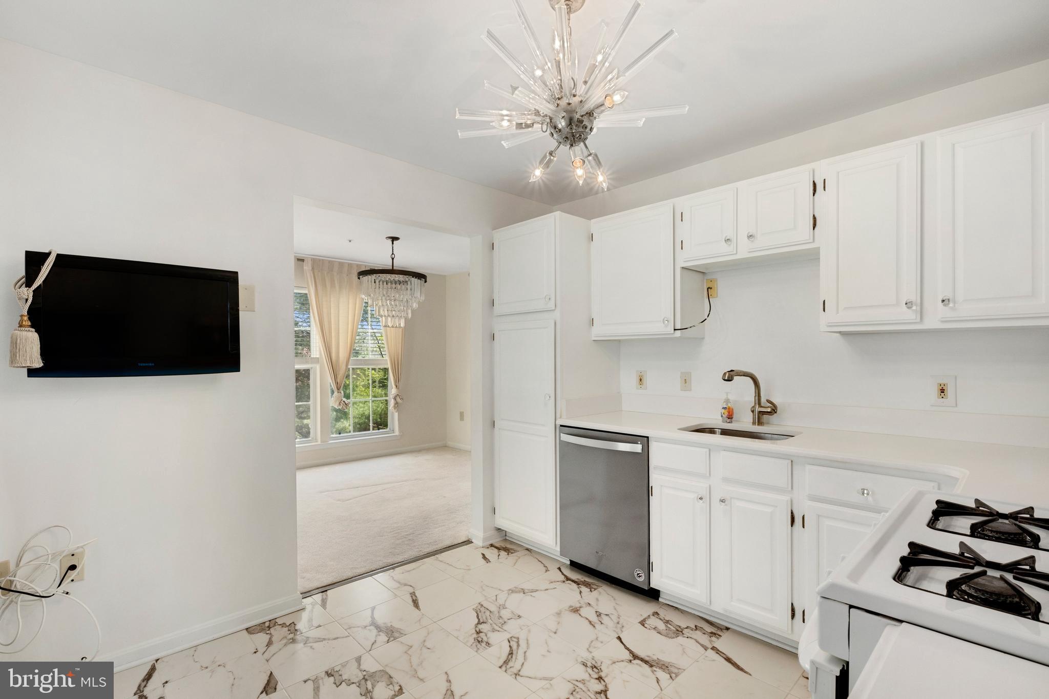 5921 MILLRACE COURT I-203