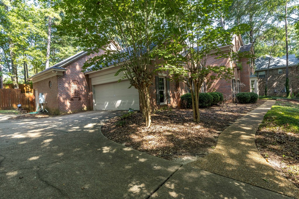 767 River Oaks Court