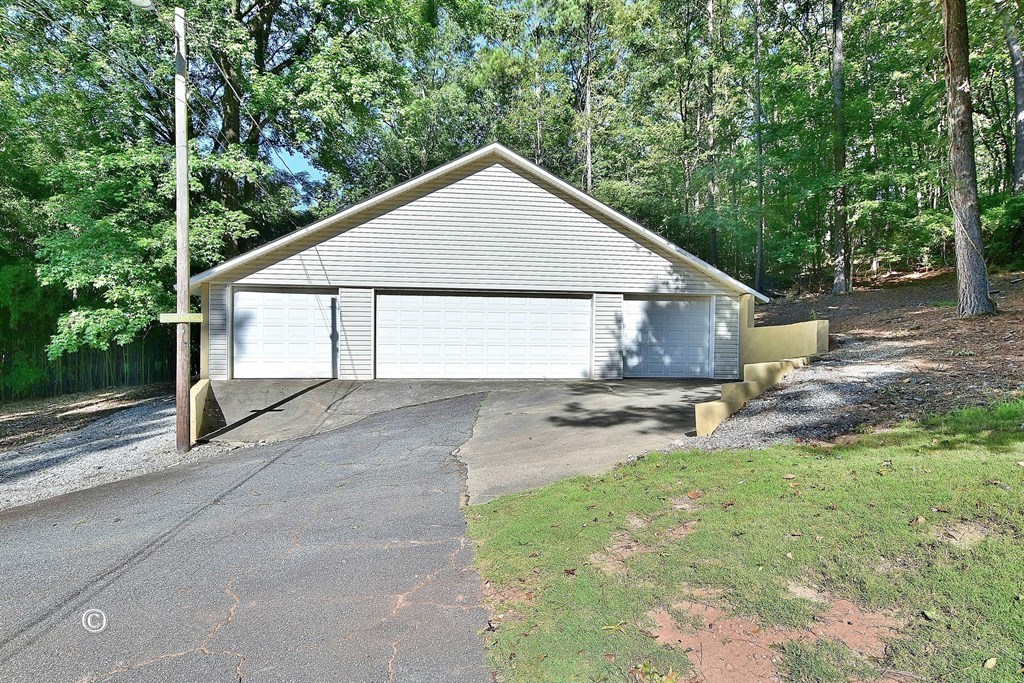 1237 Smith Road