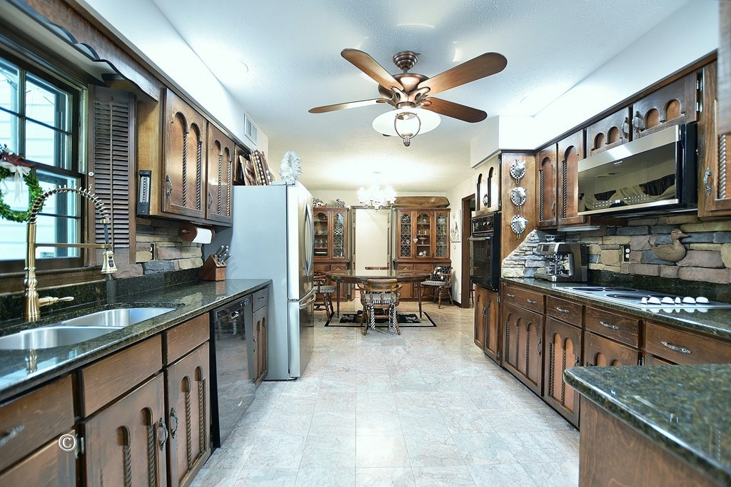 1237 Smith Road
