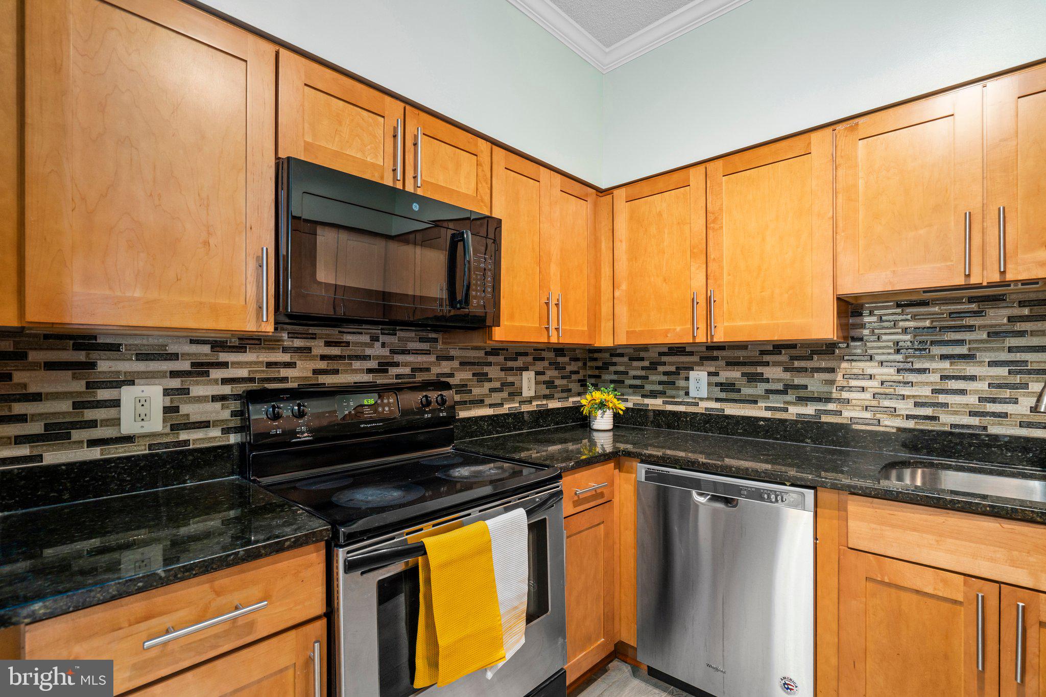 3401 38TH STREET NW Unit: 121