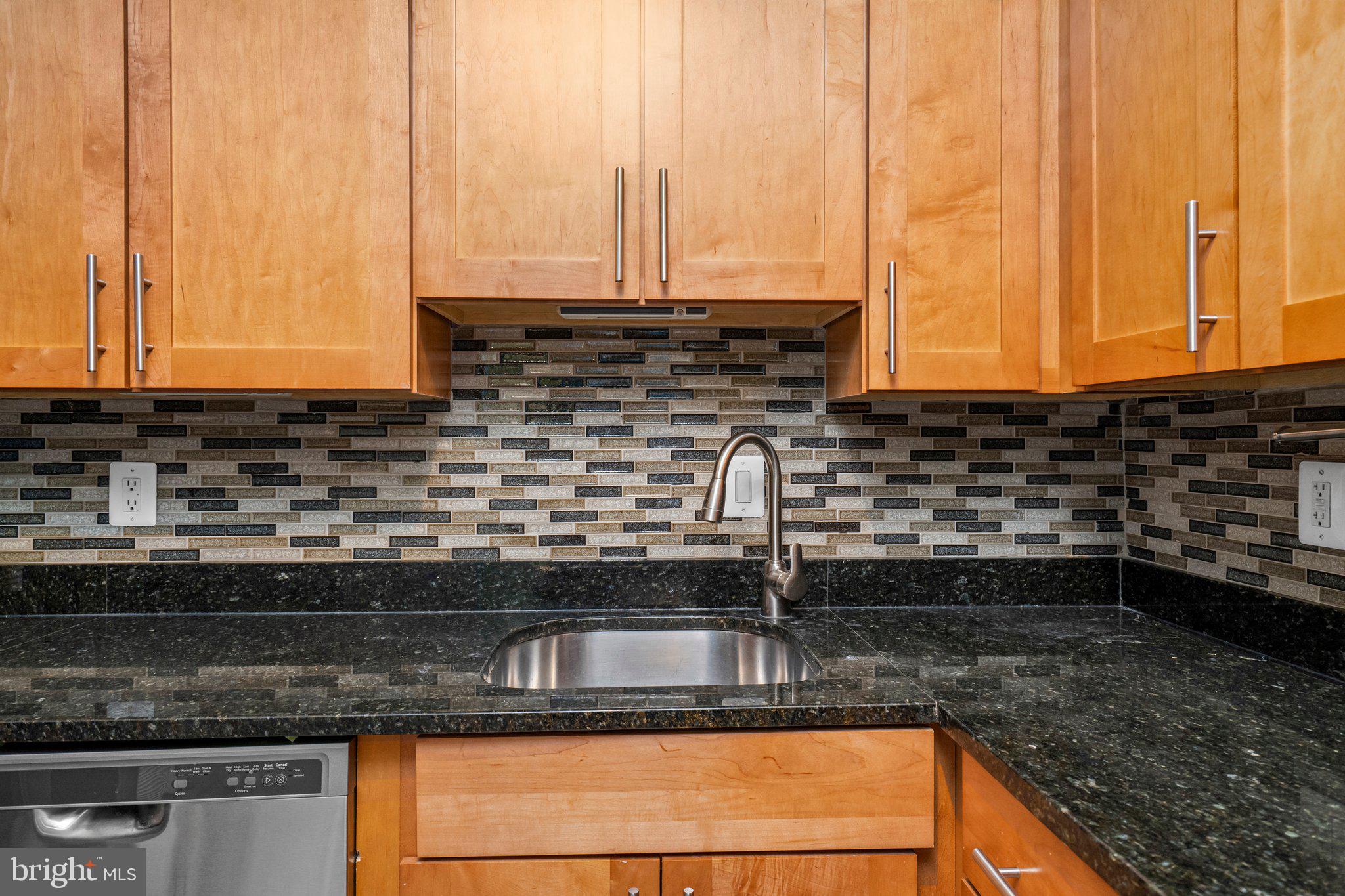 3401 38TH STREET NW Unit: 121