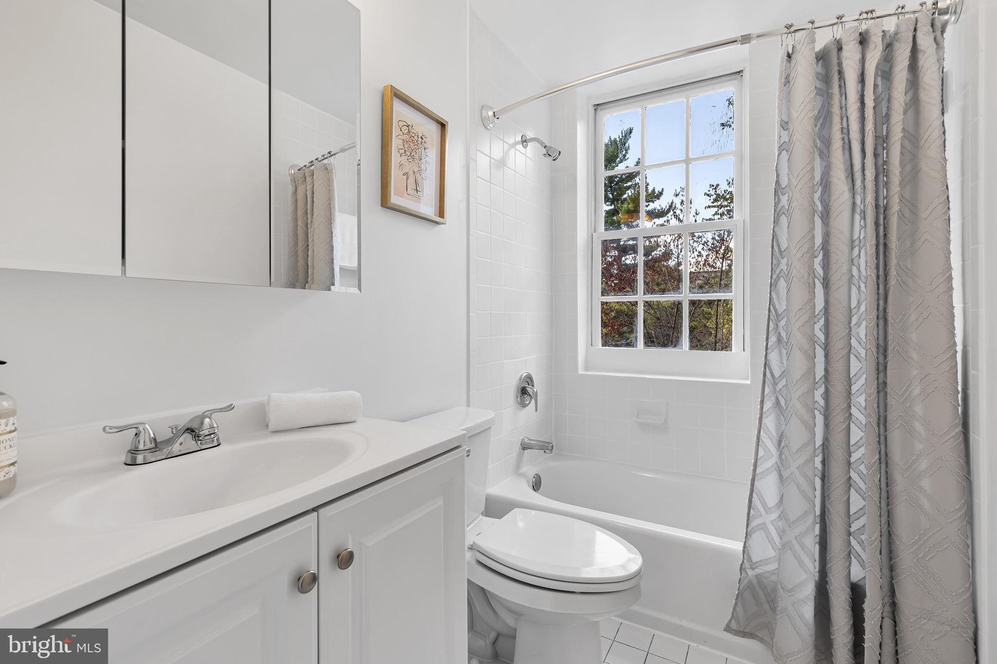 1621 T Street NW Unit: 203