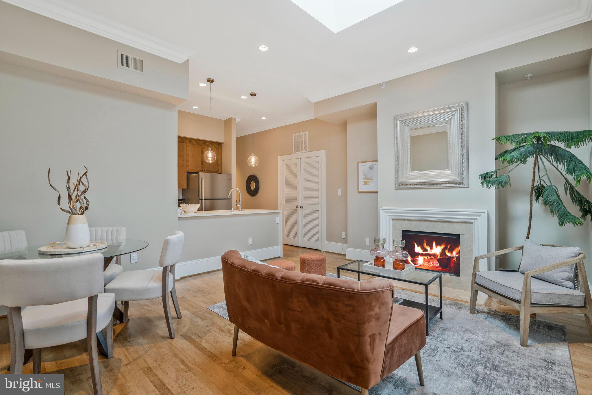 1520 O Street NW Unit: 305
