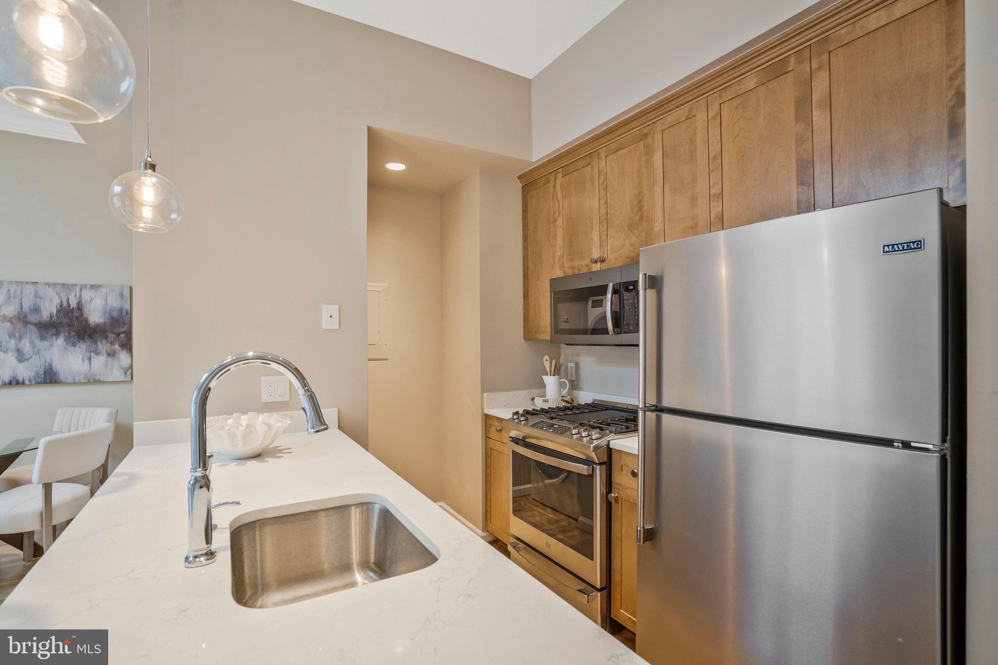 1520 O Street NW Unit: 305