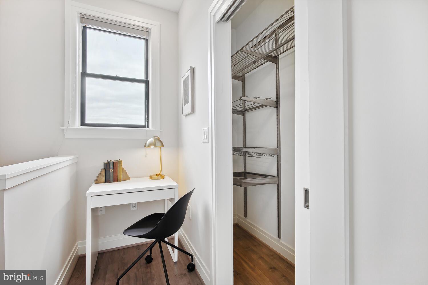 1431 11th St NW #301