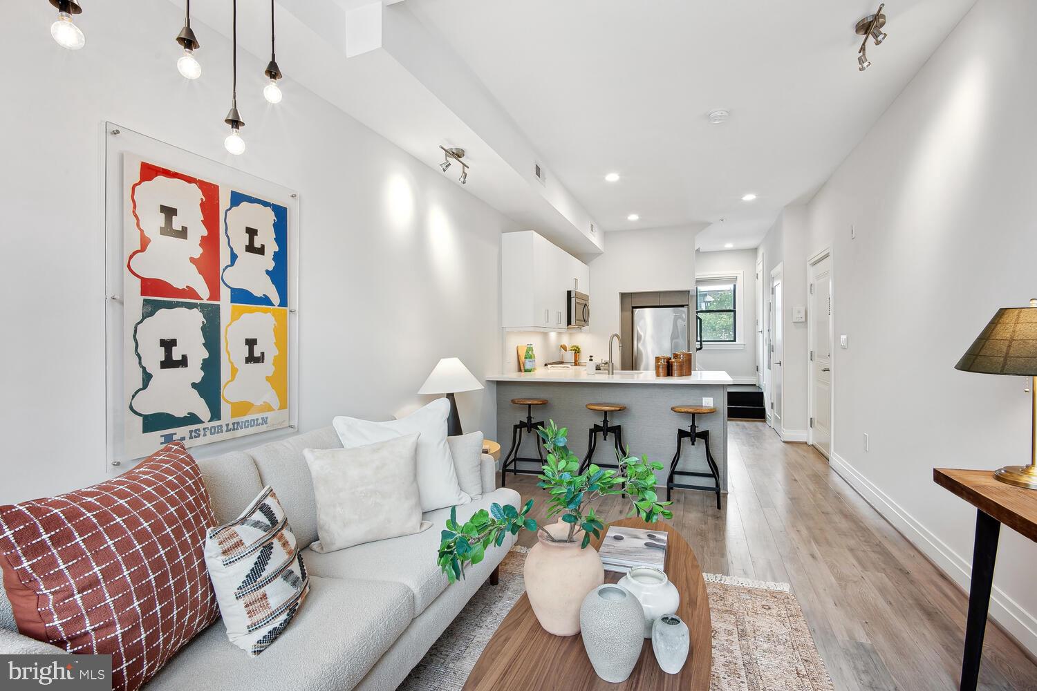 1431 11th St NW #301