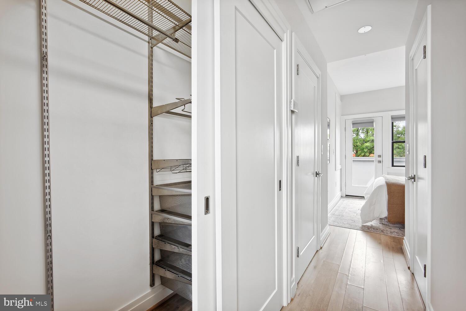 1431 11th St NW #301